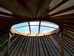 Jurta belseje / Jurte Innenraum / Yurt interior - 3