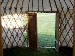 Jurta belseje / Jurte Innenraum / Yurt interior - 5