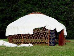 Épül jurta / Jurte im Bau / Yurt under construction - 16
