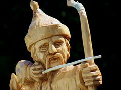 Lovas íjász (Simmer Sándor fafaragása) / Berittene Bogenschütze (Holzschnitzereien von Sándor Simmer) / Horseback Archer (Woodcarving by Sándor Simmer) - 1