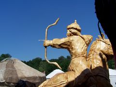 Lovas íjász (Simmer Sándor fafaragása) / Berittene Bogenschütze (Holzschnitzereien von Sándor Simmer) / Horseback Archer (Woodcarving by Sándor Simmer) - 6