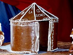 Jurta - pörkölt cukorból (grillázs) / Jurte - von geröstetem Zucker (Grillage) / Yurt - from roasted sugar (Grillage)