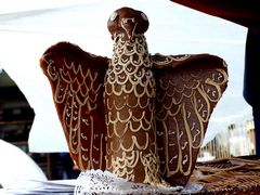 Turul - pörkölt cukorból (grillázs) / Mythologische Turul-Vogel - von geröstetem Zucker (Grillage) / Turul Bird of mythology - from roasted sugar (Grillage)