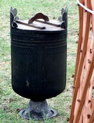 A híres törteli üst / Der berühmte hunnische große Bronzekessel von Törtel / The famous hunnic bronze cauldron from Törtel - 1