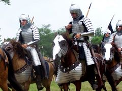 Lovasok avar páncélban / Reiter in der Rüstung des Awaren / Riders in the armour of the Avars - 1
