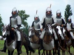 Lovasok avar páncélban / Reiter in der Rüstung des Awaren / Riders in the armour of the Avars - 2