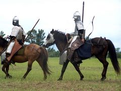 Lovasok avar páncélban / Reiter in der Rüstung des Awaren / Riders in the armour of the Avars - 8
