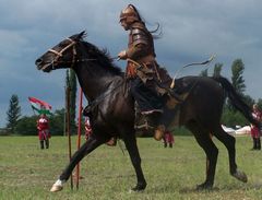 A Kassai lovasíjász iskola Varga törzsének bemutatója / Berittene Bogenschütze Vorführung von Varga Stamms der Kassai Schule / Horseback archer presentation of Varga tribe of the Kassai School - 6