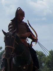 A Kassai lovasíjász iskola Varga törzsének bemutatója / Berittene Bogenschütze Vorführung von Varga Stamms der Kassai Schule / Horseback archer presentation of Varga tribe of the Kassai School - 18