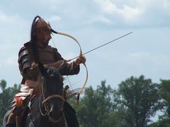 A Kassai lovasíjász iskola Varga törzsének bemutatója / Berittene Bogenschütze Vorführung von Varga Stamms der Kassai Schule / Horseback archer presentation of Varga tribe of the Kassai School - 22