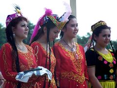 Közép-ázsiai lányok / Mädchen aus Zentralasien / Girls from Central Asia - 2