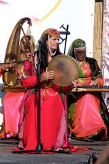 Azerik XIV-XV. századi hangszereken játszanak / Aserbaidschaner spielen mit den Instrumenten vom XIV-XV. Jahrhundert / Azerbaijanis play with the instruments of the XIV-XV. Century - 1