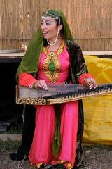 Azerik XIV-XV. századi hangszereken játszanak / Aserbaidschaner spielen mit den Instrumenten vom XIV-XV. Jahrhundert / Azerbaijanis play with the instruments of the XIV-XV. Century - 3
