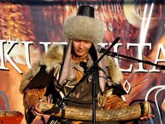 Kazah zenész / Kasach Musiker / Kazakh musician