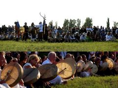 Az ünnepélyes közös szertartás a szertz körül / Die festliche gemeinsame Zeremonie um das Zeremonie-Feuer / The festive common ceremony around the ceremony fire - 19