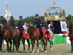 Lovasok háromszori szakrális országkerülése / Dreimal reiten um das Vaterland / Three times ride around the native country - 31