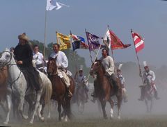Lovasok háromszori szakrális országkerülése / Dreimal reiten um das Vaterland / Three times ride around the native country - 35