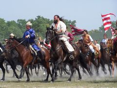 Lovasok háromszori szakrális országkerülése / Dreimal reiten um das Vaterland / Three times ride around the native country - 44