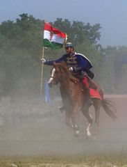 Lovasok háromszori szakrális országkerülése / Dreimal reiten um das Vaterland / Three times ride around the native country - 46
