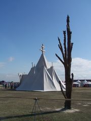 Hétboldogasszony hajléka és az életfa / Die Zelt-Kapelle und der Baum des Lebens / The tent chapel and the tree of the life - 3