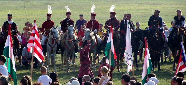 A Szent Korona országjárása / Landesgang der Heiligen Krone Ungarns / Land way of the Holy Crown of Hungary