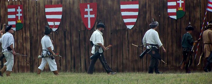 A gyalogság elvonulása / Abzug der Infanterie / Defile of the infantry