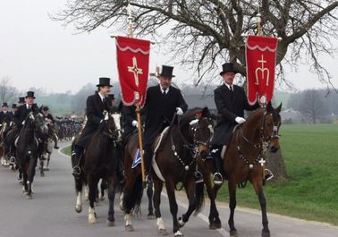 Szorb hsvti hatrkerlk / Sorbische Osterreiter / Sorbian Easter riders