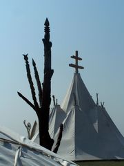 Hétboldogasszony hajléka és az életfa / Die Zelt-Kapelle und der Baum des Lebens / The tent chapel and the tree of the life - 9