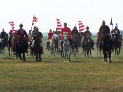 Lovasok háromszori szakrális országkerülése / Dreimal reiten um das Vaterland / Three times ride around the native country - 1