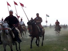 Lovasok háromszori szakrális országkerülése / Dreimal reiten um das Vaterland / Three times ride around the native country - 7