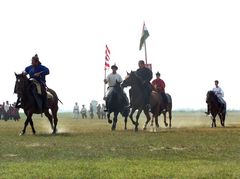 Lovasok háromszori szakrális országkerülése / Dreimal reiten um das Vaterland / Three times ride around the native country - 16