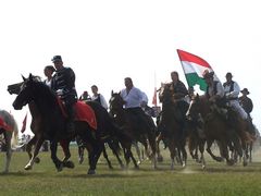 Az egységbe tömörült magyarok / Die Ungarn haben sich vereinigt / The Hungarians have united - 20