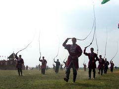 Ostormenet / Peitschengang / Whips march - 10