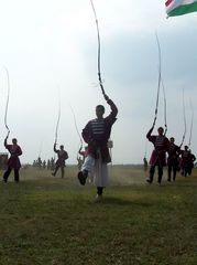 Ostormenet / Peitschengang / Whips march - 21