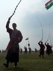 Ostormenet / Peitschengang / Whips march - 24