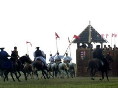 A vár ostroma (Testvérháború) / Die Belagerung der Festung (Bürgerkrieg) / The siege of the fortress (Civil war) - 3
