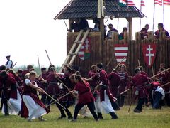 A vár ostroma (Testvérháború) / Die Belagerung der Festung (Bürgerkrieg) / The siege of the fortress (Civil war) - 25