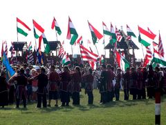 A magyarok ismét egységesek / Die Ungarn haben sich wieder vereinigt / The Hungarians have united again - 2
