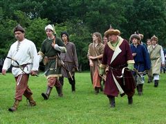 Gyülekeznek az íjászok / Die Bogenschützen versammeln sich / The archers assemble - 2