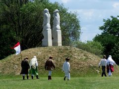 Az sök tekintete eltt / Im Blickfeld des Ahnen / In the field of vision of the ancestors - 1