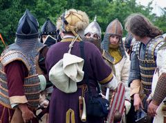 Íjászok sorakozója / Der Appell der Bogenschützen / The roll call of the archers - 2