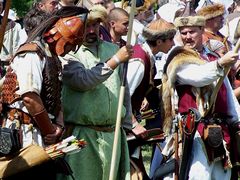 Íjászok sorakozója / Der Appell der Bogenschützen / The roll call of the archers -22