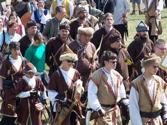 Az íjászok vonulása a ltérre (a "csatamezre") / Die Bogenschützen marschieren zum schießenden Platz (zum "Schlachtfeld") / The archers march to the shooting place (to the "battlefield") - 6