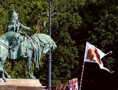 &Aacute;rp&aacute;d nagyfejedelem szobra / Denkmal des Gro&szlig;f&uuml;rsten Arpad / Monument of Grand Prince Arpad - 2