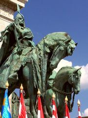 &Aacute;rp&aacute;d nagyfejedelem szobra / Denkmal des Gro&szlig;f&uuml;rsten Arpad / Monument of Grand Prince Arpad - 7