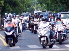 A motorosok &eacute;rkez&eacute;se (modern lovass&aacute;g) / Die Ankunft der Reiter (moderne Kavallerie) / The arrival of riders (modern cavalry) - 2