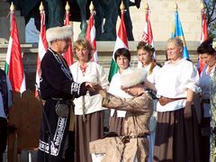 A hatalom (Attila kardja) &aacute;tad&aacute;sa / &Uuml;bergabe der Macht mit dem Schwert des Attila / Transfer of power with the sword of Attila - 2