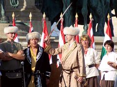 Kardcsap&aacute;s a n&eacute;gy vil&aacute;gt&aacute;j fel&eacute; / Schwertschlag auf die vier Himmelsrichtungen / Sword strike to the four cardinal directions - 1