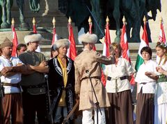 Kardcsap&aacute;s a n&eacute;gy vil&aacute;gt&aacute;j fel&eacute; / Schwertschlag auf die vier Himmelsrichtungen / Sword strike to the four cardinal directions - 3