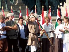 Kardcsap&aacute;s a n&eacute;gy vil&aacute;gt&aacute;j fel&eacute; / Schwertschlag auf die vier Himmelsrichtungen / Sword strike to the four cardinal directions - 4